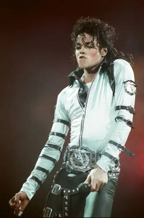 Framed Print : Michael Jackson can be seen performing on stage at Wembley during the Bad concert tour Framed Print : Michael Jackson can be seen performing on stage at Wembley during the Bad concert tour