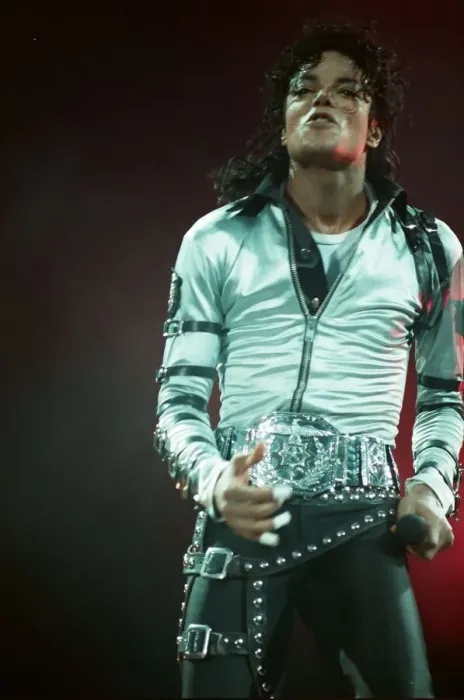 Framed Print : Michael Jackson can be seen performing on stage at Wembley during the Bad concert tour Framed Print : Michael Jackson can be seen performing on stage at Wembley during the Bad concert tour