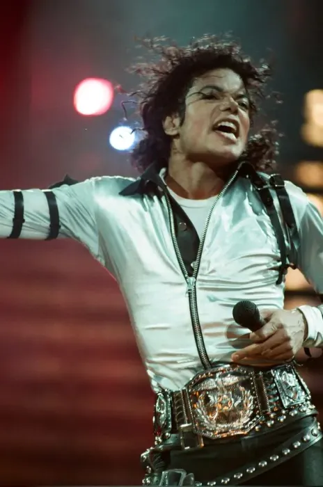 Framed Print : Michael Jackson can be seen performing on stage at Wembley during the Bad concert tour Framed Print : Michael Jackson can be seen performing on stage at Wembley during the Bad concert tour