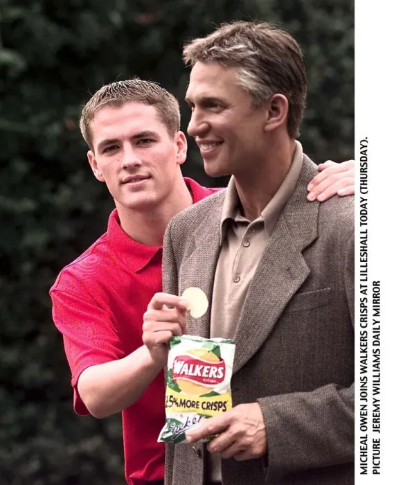 Framed Print : Michael Owen Liverpool Football Player with Gary Lineker TV Presenter who will be