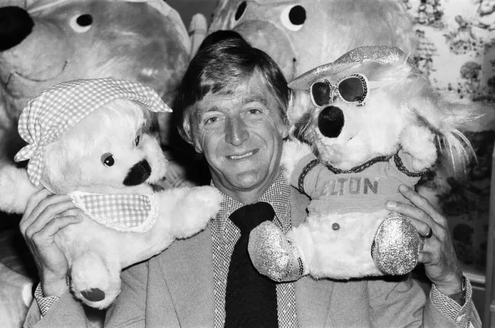 Framed Print : Michael Parkinson has contracted to write four childrens books based on the Woofits Framed Print : Michael Parkinson has contracted to write four childrens books based on the Woofits
