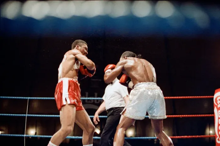 Framed Print : Michael Watson vs Nigel Benn for the British Commonwealth middleweight title Framed Print : Michael Watson vs Nigel Benn for the British Commonwealth middleweight title
