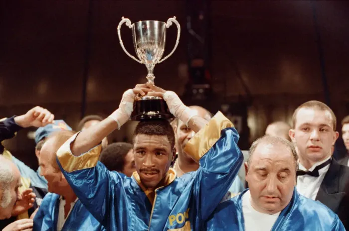 Framed Print : Michael Watson vs Nigel Benn for the British Commonwealth middleweight title Framed Print : Michael Watson vs Nigel Benn for the British Commonwealth middleweight title