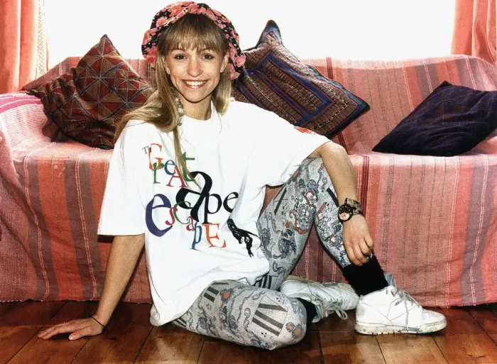 Framed Print : Michaela Strachan Childrens TV Presenter supporting the charity The Great Ape Escape Framed Print : Michaela Strachan Childrens TV Presenter supporting the charity The Great Ape Escape
