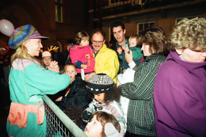 Framed Print : Michaela Strachan switches on the Christmas lights at Broad Street Mall, Reading Framed Print : Michaela Strachan switches on the Christmas lights at Broad Street Mall, Reading