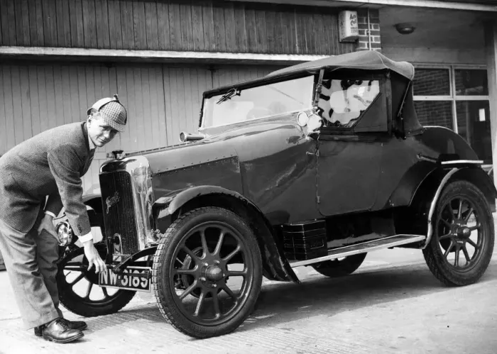 Framed Print : Michaels Mark, of Roseacre in Yarm road, Eaglescliffe, pictured with his 1923 Jowett Framed Print : Michaels Mark, of Roseacre in Yarm road, Eaglescliffe, pictured with his 1923 Jowett