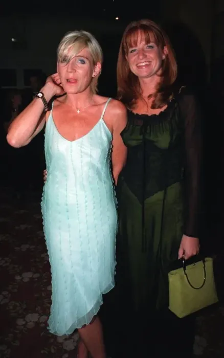 Framed Print : Michelle Collins and Patsy Palmer arrive at September 1998 TV Quick Awards in London Framed Print : Michelle Collins and Patsy Palmer arrive at September 1998 TV Quick Awards in London