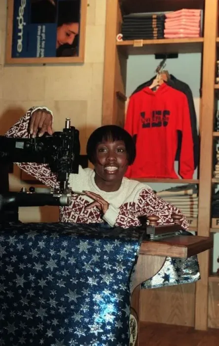 : Michelle Gayle singer actress 1995 : Michelle Gayle singer actress 1995