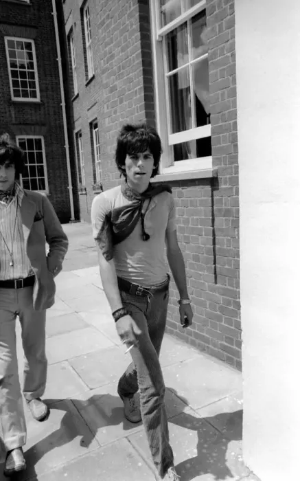 Framed Print : Mick Jagger of The Rolling Stones'was today found guilty of Possessing Drugs Framed Print : Mick Jagger of The Rolling Stones'was today found guilty of Possessing Drugs