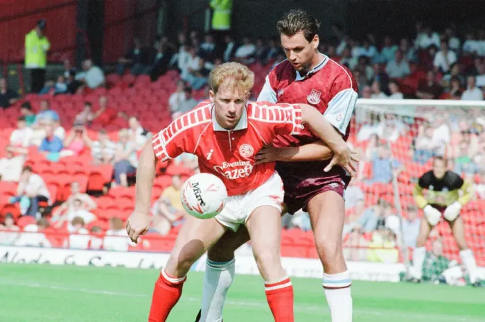 Framed Print : Middlesbrough 0-0 West Ham, Division Two league match at Ayresome Park Framed Print : Middlesbrough 0-0 West Ham, Division Two league match at Ayresome Park