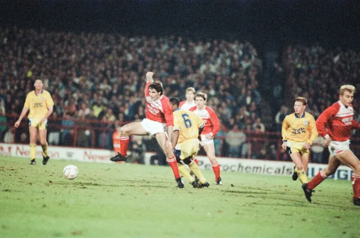 Framed Print : Middlesbrough 0-2 Leeds, Division Two league match at Ayresome Park Framed Print : Middlesbrough 0-2 Leeds, Division Two league match at Ayresome Park