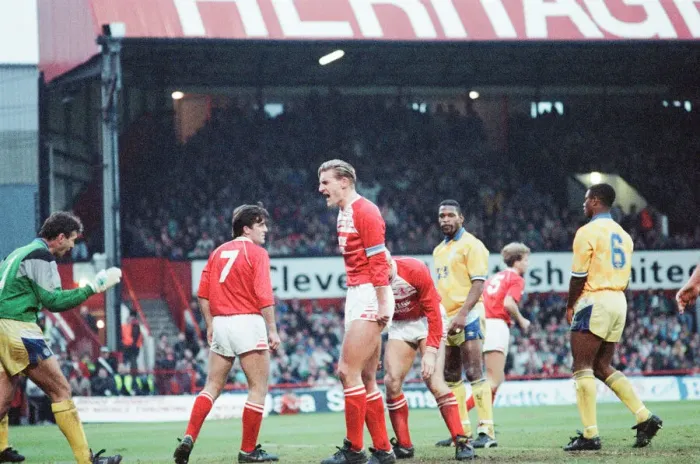 Framed Print : Middlesbrough 0-2 Leeds, Division Two league match at Ayresome Park Framed Print : Middlesbrough 0-2 Leeds, Division Two league match at Ayresome Park