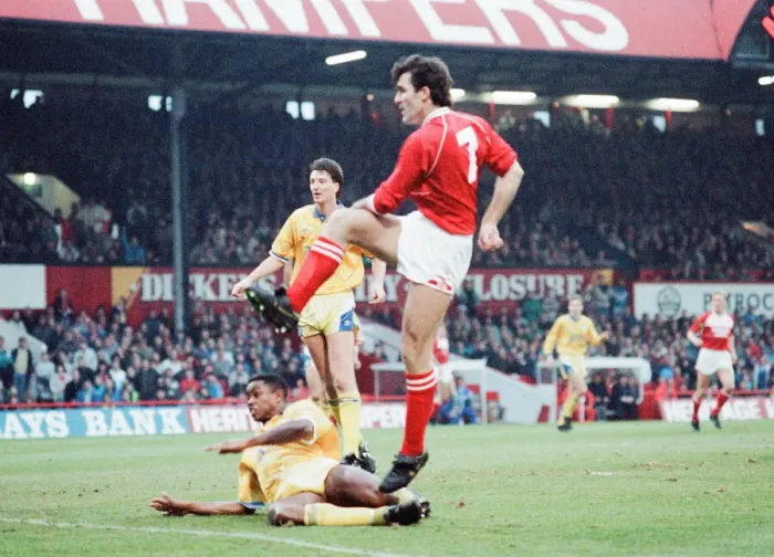 Framed Print : Middlesbrough 0-2 Leeds, Division Two league match at Ayresome Park Framed Print : Middlesbrough 0-2 Leeds, Division Two league match at Ayresome Park