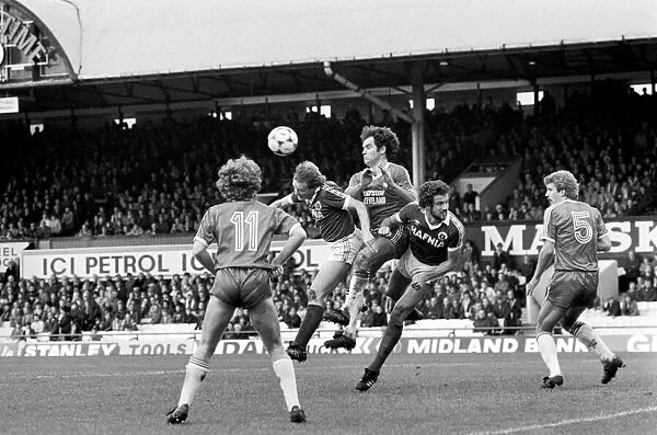 Middlesbrough 0 v. Everton 2. Division 1 Football. October 1981 MF04-08-029