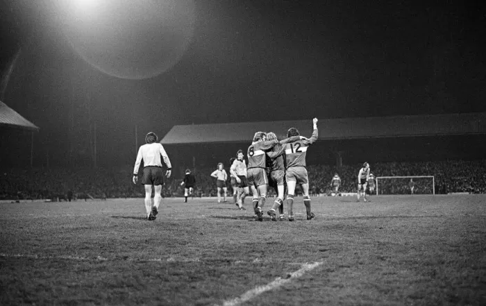 Framed Print : Middlesbrough 1-0 Wycombe Wanderers, FA Cup Replay at Ayresome Park Framed Print : Middlesbrough 1-0 Wycombe Wanderers, FA Cup Replay at Ayresome Park