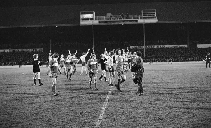 Framed Print : Middlesbrough 1-0 Wycombe Wanderers, FA Cup Replay at Ayresome Park Framed Print : Middlesbrough 1-0 Wycombe Wanderers, FA Cup Replay at Ayresome Park