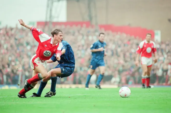 Framed Print : Middlesbrough 1-1 Manchester United, premier league match at Ayresome Park Framed Print : Middlesbrough 1-1 Manchester United, premier league match at Ayresome Park