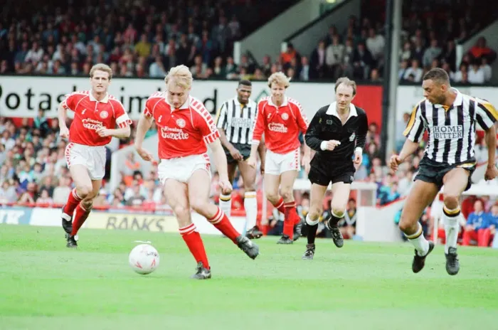 Framed Print : Middlesbrough 1-1 Notts County, League Division Two Play Off 1st Leg match at Ayresome Framed Print : Middlesbrough 1-1 Notts County, League Division Two Play Off 1st Leg match at Ayresome