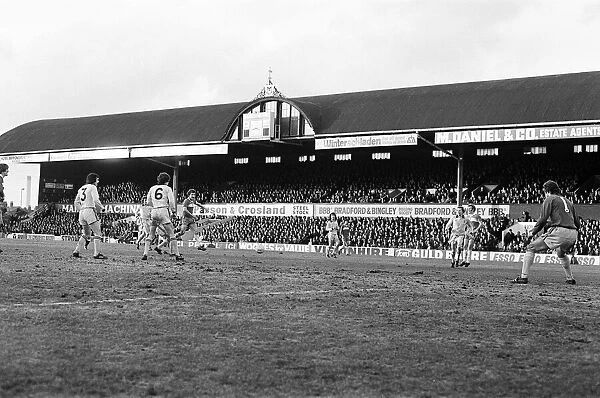 Middlesbrough 2-0 Tottenham Hotspur, league division one match at Ayresome Park