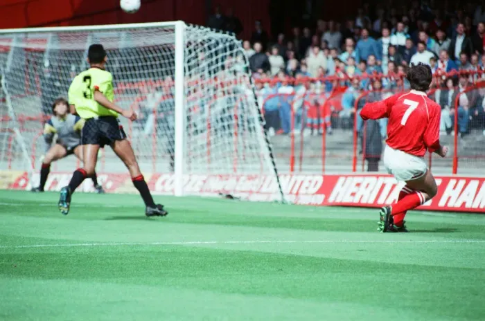 Framed Print : Middlesbrough 3-3 Sheffield United, Division Two league match at Ayresome Park