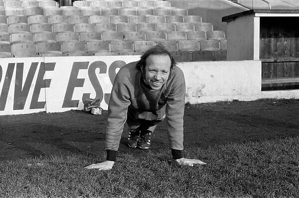 Middlesbrough F. Cs Nobby Stiles during a training session. 1972