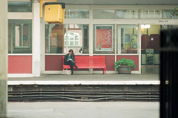 Middlesbrough Railway Station. 13th October 1994. Passenger waiting for train