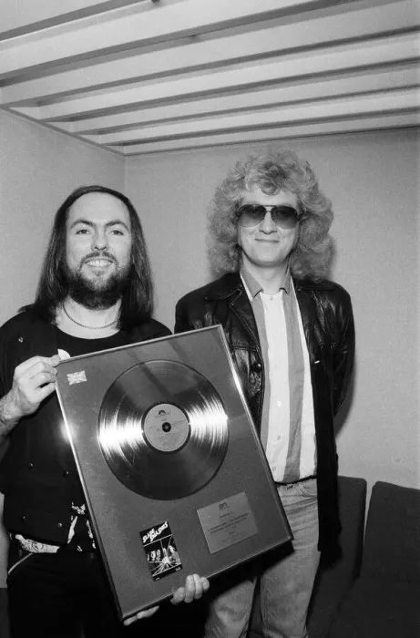 Framed Print : Midland pop stars Slade raised £385 when they appeared on Central TV Framed Print : Midland pop stars Slade raised £385 when they appeared on Central TV