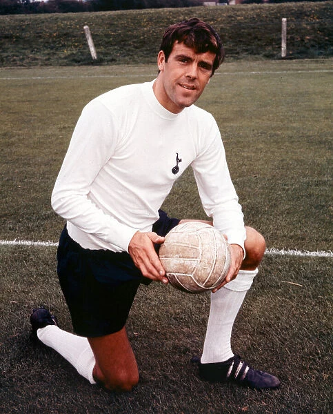 Mike England - Tottenham - July 1968 29  /  07  /  1968