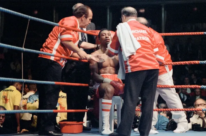 Framed Print : Mike McCallum vs Michael Watson for the WBA middleweight title Framed Print : Mike McCallum vs Michael Watson for the WBA middleweight title