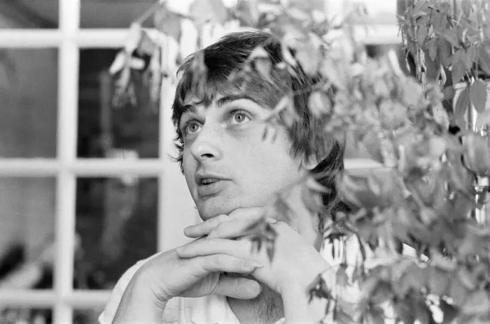 Framed Print : Mike Oldfield, musician and composer, pictured at home in Denham, Bucks, 25th August 1982 Framed Print : Mike Oldfield, musician and composer, pictured at home in Denham, Bucks, 25th August 1982
