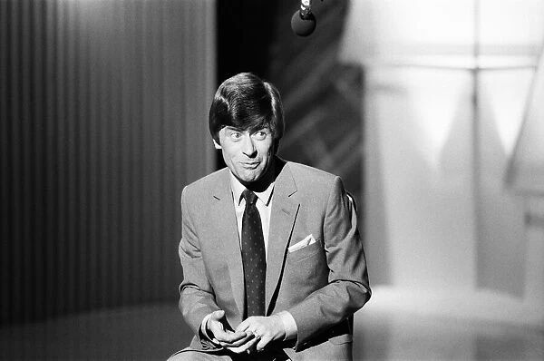 Mike Yarwood filming his Thames TV Christmas show. 11th December 1984