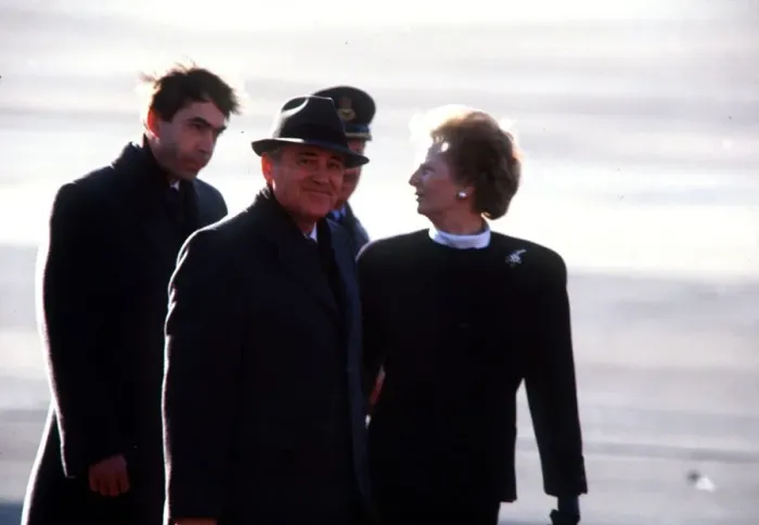 Framed Print : Mikhail Gorbachev at Brize Norton with Prime Minister Margaret Thatcher December Framed Print : Mikhail Gorbachev at Brize Norton with Prime Minister Margaret Thatcher December