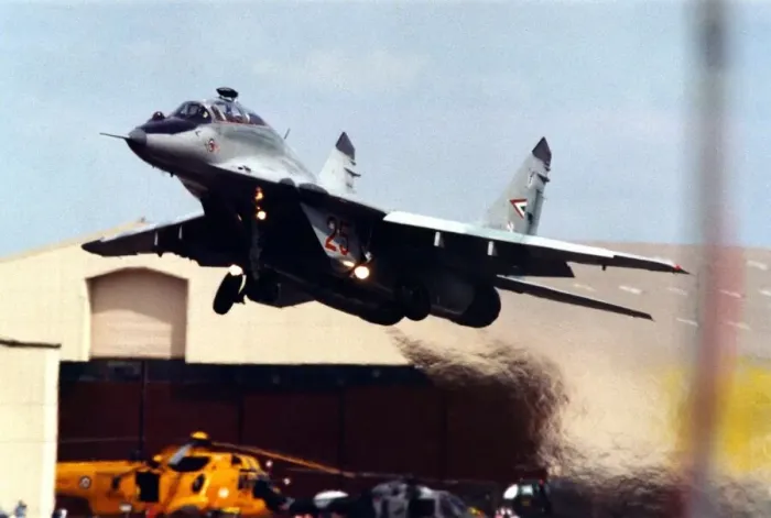 Framed Print : A Mikoyan MiG-29 (NATO name Fulcrum) takes off for the 1998 Sunderland Airshow Framed Print : A Mikoyan MiG-29 (NATO name Fulcrum) takes off for the 1998 Sunderland Airshow