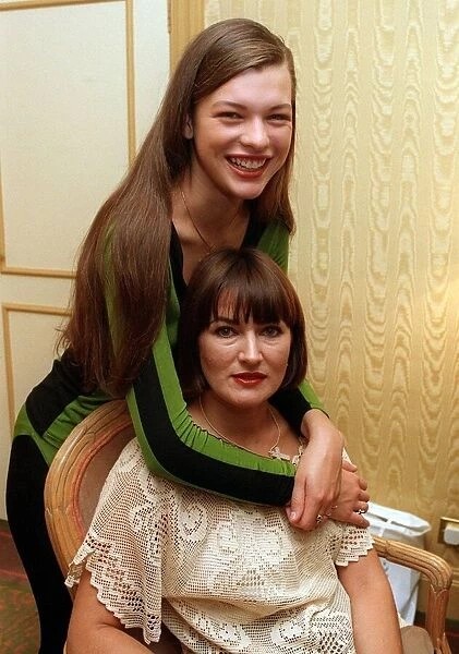 Mila Jovovich with her mother Galena August 1991