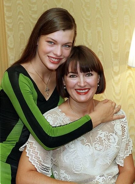 Mila Jovovich with her mother Galena August 1991