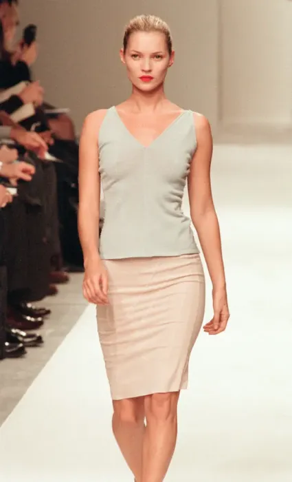 Framed Print : Milan Fashion Week 1997, Narciso Rodriguez Show, Thursday 23rd October 1997, Kate Moss Framed Print : Milan Fashion Week 1997, Narciso Rodriguez Show, Thursday 23rd October 1997, Kate Moss