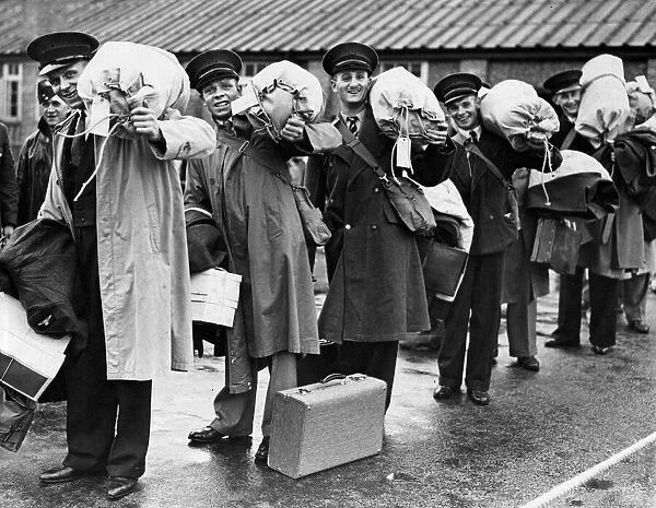 Militia recruits in the RAF pictured leaving the reception camp at West Drayton in