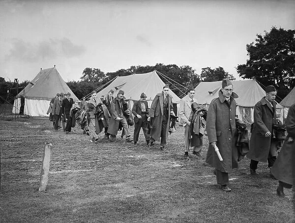 Some of the Militiamen from Birmingham and the Midlands arriving at Whittington Barracks