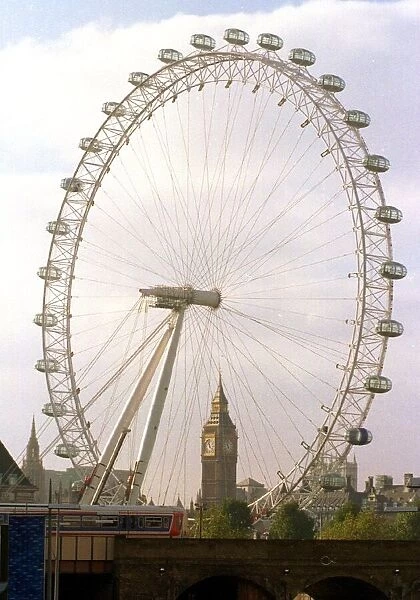 Millennium Wheel November 1999 BA London Eye Wheel complete with all 32 pods