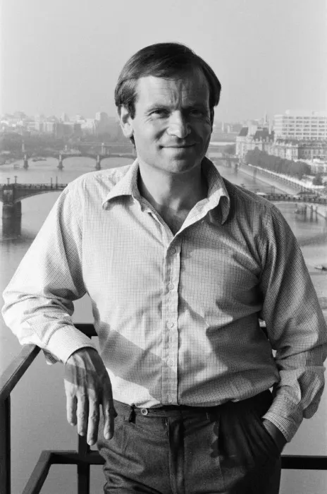 Framed Print : Millionaire author Jeffrey Archer pictured in his penthouse Embankment flat overlooking