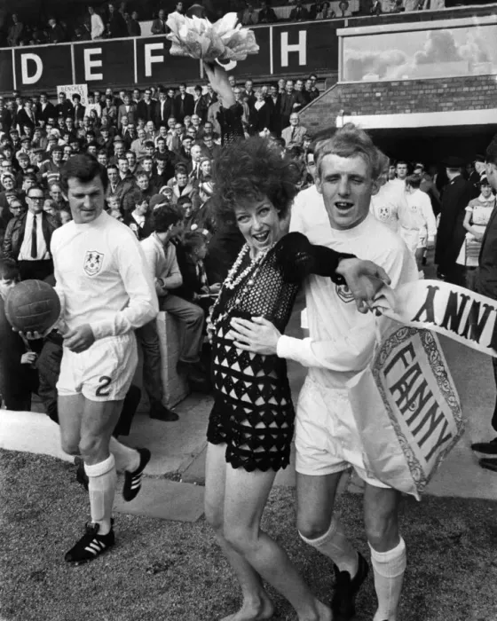 Framed Print : Millwalls Eamonn Dunphy (with inside forward) hugs Melina Martin as the Millwall Framed Print : Millwalls Eamonn Dunphy (with inside forward) hugs Melina Martin as the Millwall