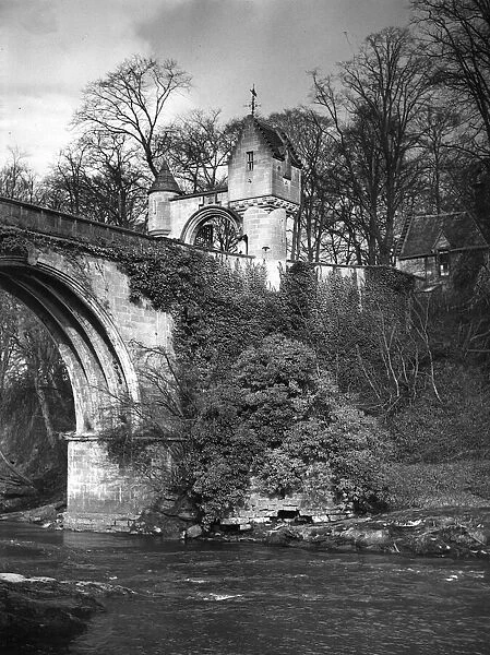 Milton Lockhart February 1943 Bridge and entrance River Clyde between Hamilton
