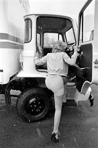 Miss Elaine Jent a heavy goods lorry driver with B. R. S. April 1975 75-1834-003