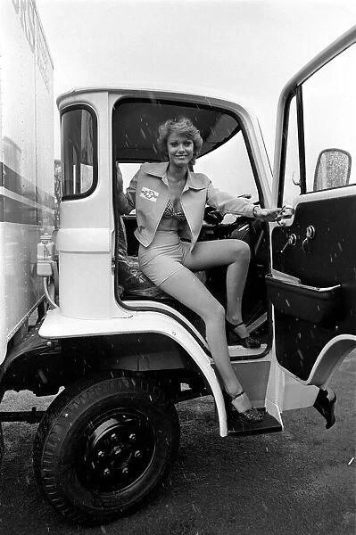 Miss Elaine Jent a heavy goods lorry driver with B. R. S. April 1975 75-1834-007
