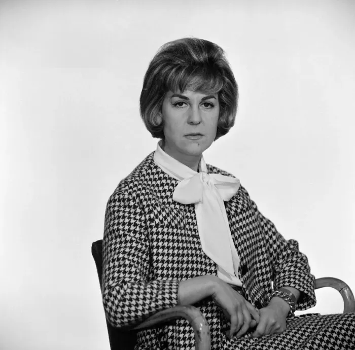 Framed Print : Miss Felicity Green, Daily Mirror Assistant Editor. 16th March 1962 Framed Print : Miss Felicity Green, Daily Mirror Assistant Editor. 16th March 1962