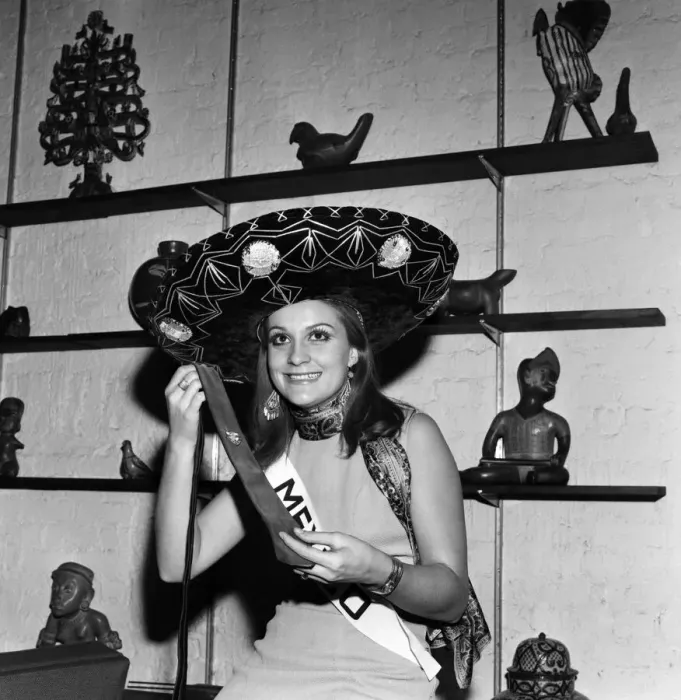 Framed Print : Miss Mexico (Senorita Gloria Hernandez) a football fan, received a pleasant surprise when Framed Print : Miss Mexico (Senorita Gloria Hernandez) a football fan, received a pleasant surprise when