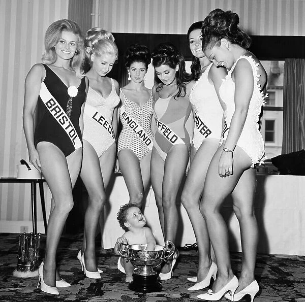 Miss UK and baby of the year 1967. Jennifer Lewis and other contestants