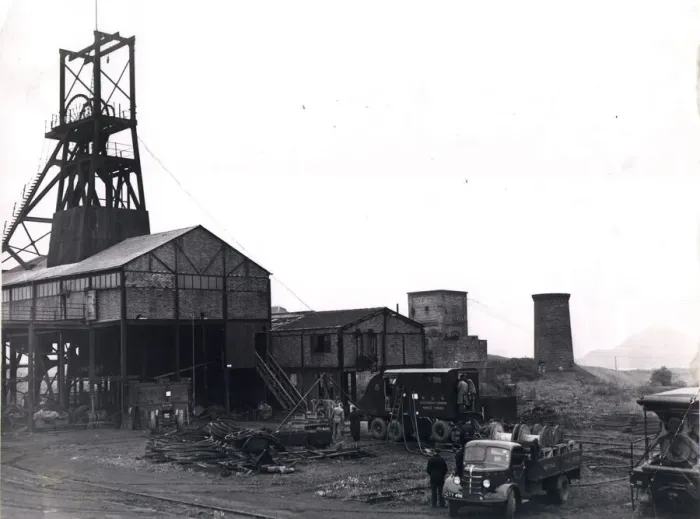 Framed Print : Mobile winders at North Delavel Colliery, September 1956
