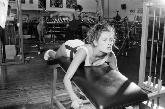 Framed Print : Model Andrea Kovic working out at the Covent Garden Fitness Centre. 8th January 1987