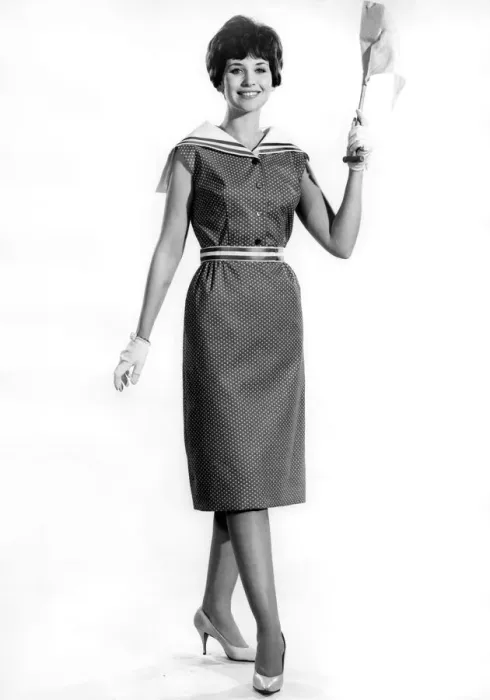 Framed Print : Model Ann Cave wearing a stylish sleveless three quarter length dress Framed Print : Model Ann Cave wearing a stylish sleveless three quarter length dress
